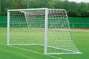 Сетка для футбольных ворот (нить 5 миллиметров, 5Х2Х(1Х1,5) ячейка 100Х100) - fgospostavki.ru - Хабаровск