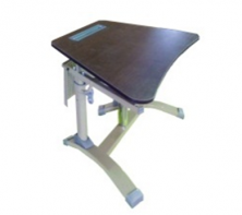 Стол ученический регулируемый трапецевидный с перфорированным экраном на плоскоовальной трубе. (1 элемент) - fgospostavki.ru - Хабаровск
